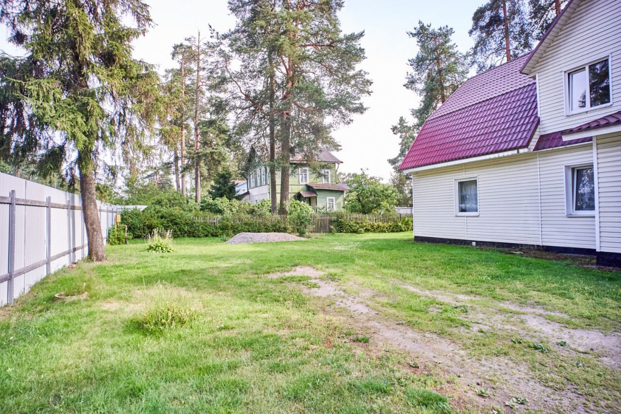 Продажа дома пос. Песочный, Ленинградская улица, 15