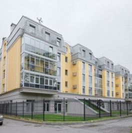 Продажа 3-комн квартиры на вторичном рынке улица Савушкина,  д. 43