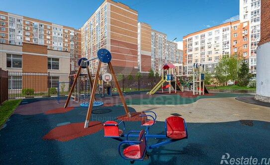 Продажа 2-комн квартиры на вторичном рынке Коммунарка п, Липовый Парк ул,  д. 8 к1