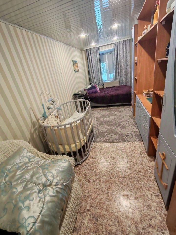Продажа 3-комн квартиры на вторичном рынке Рошаль, улица Октябрьской Революции, 58