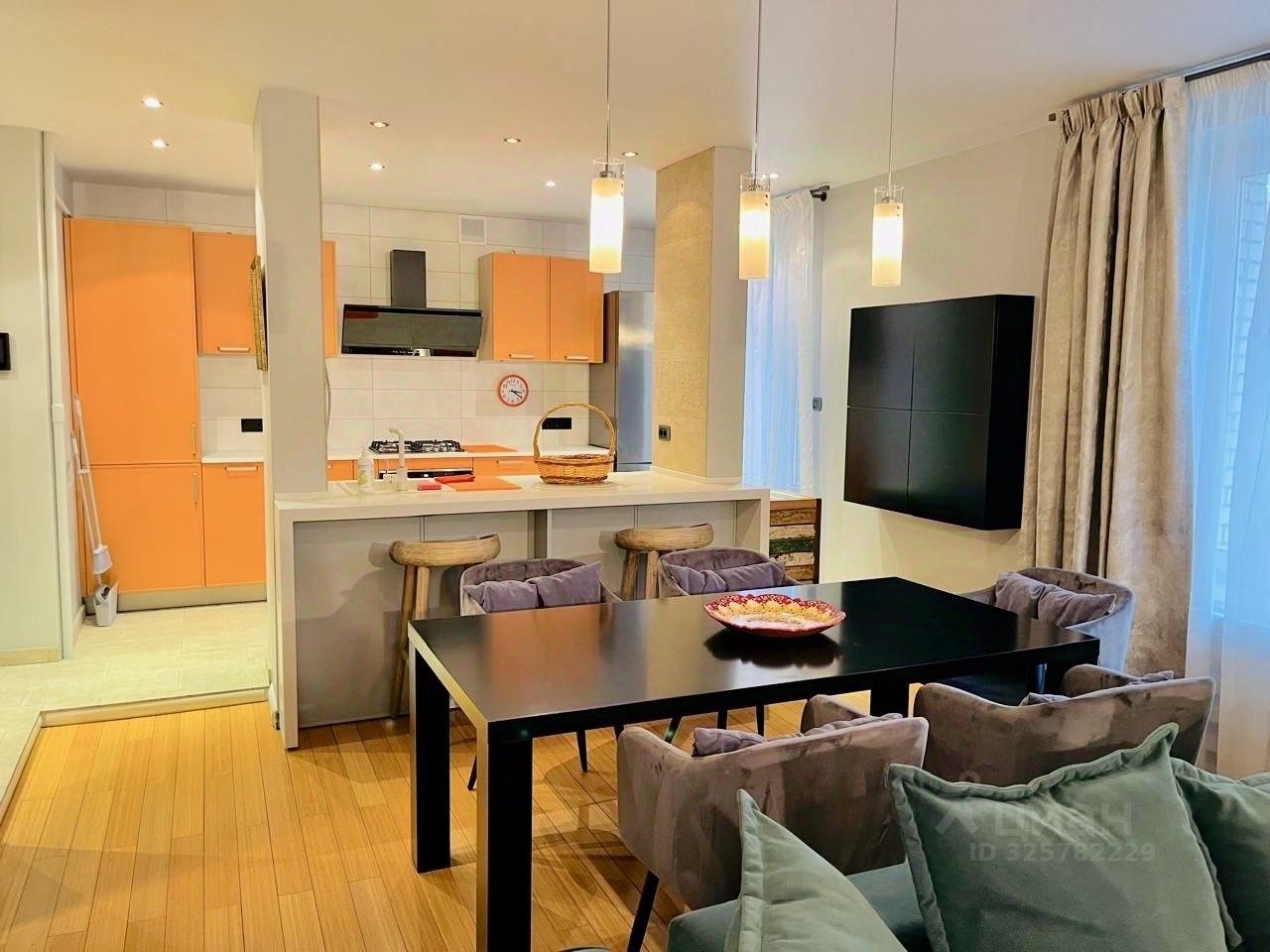 Продажа 2-комн квартиры на вторичном рынке Смоленская улица,  д. 7