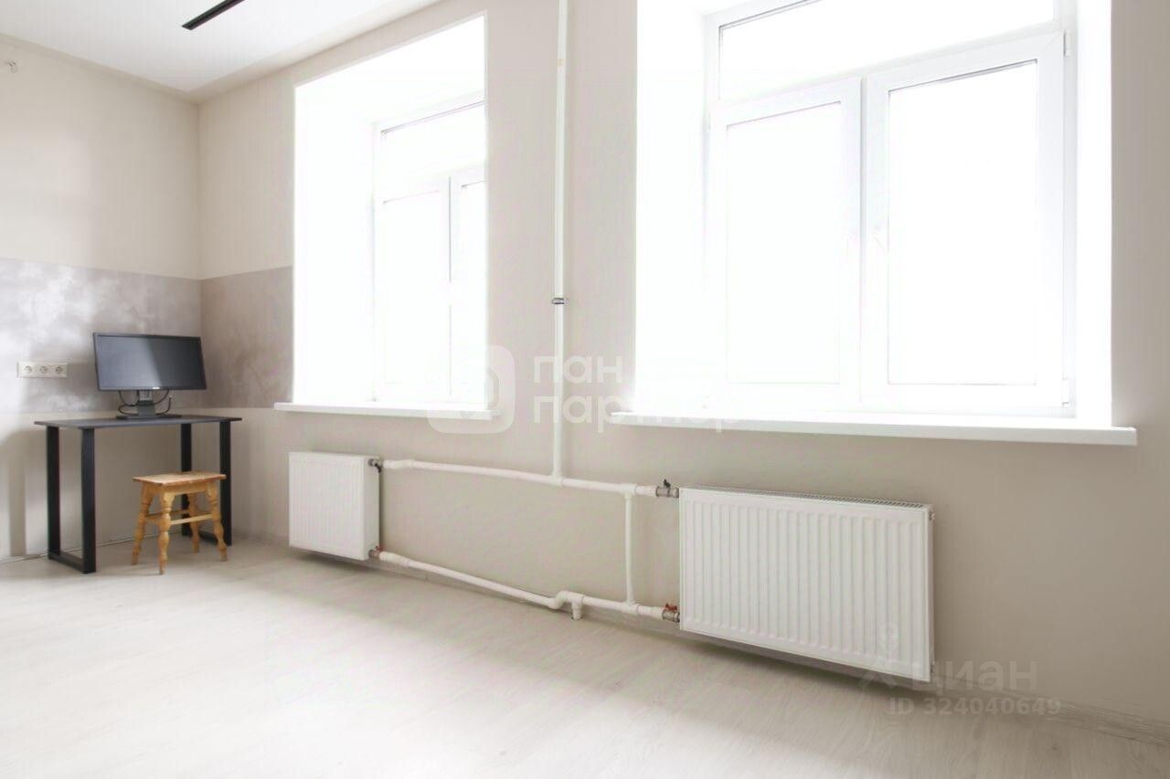 Продажа 2-комн квартиры на вторичном рынке улица Трефолева, 11