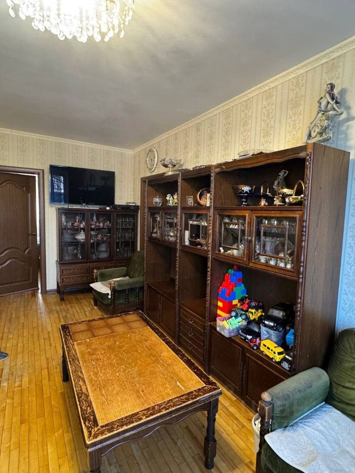 Продажа 4-комн квартиры на вторичном рынке Краснодарская улица, 60