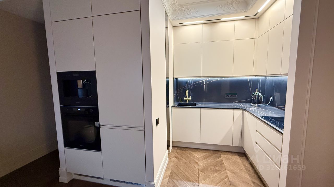 Продажа 3-комн квартиры на вторичном рынке Белоостровская улица, 7