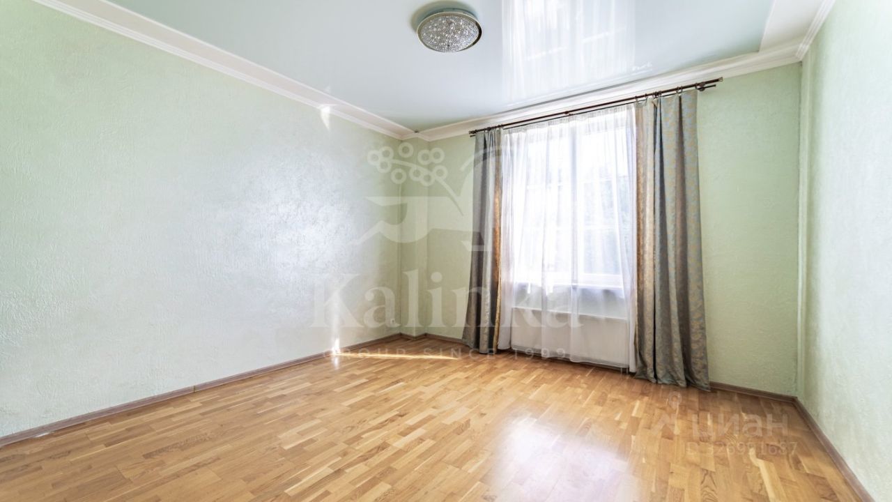 Продажа 5-комн квартиры на вторичном рынке Береговая улица, 4к10