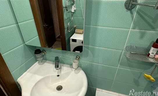 Продажа 2-комн квартиры на вторичном рынке Приморское шоссе,  д. 261