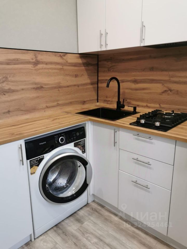 Аренда 2-комн квартиры на вторичном рынке Есенинский бульвар, 1/26К1