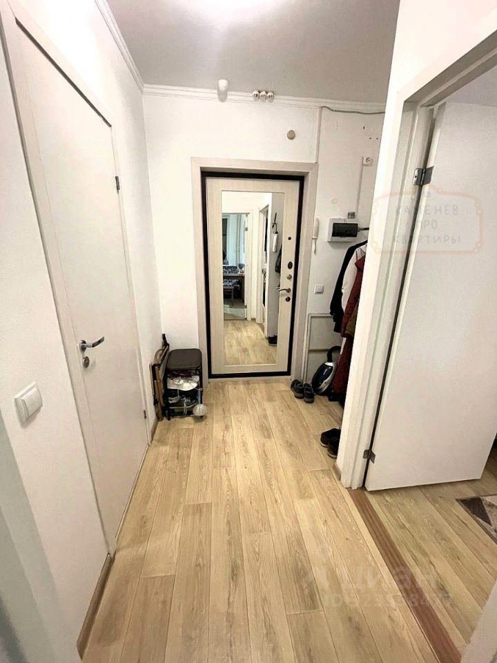 Продажа 1-комн квартиры на вторичном рынке пос. Бугры, бульвар Воронцовский, 9к2