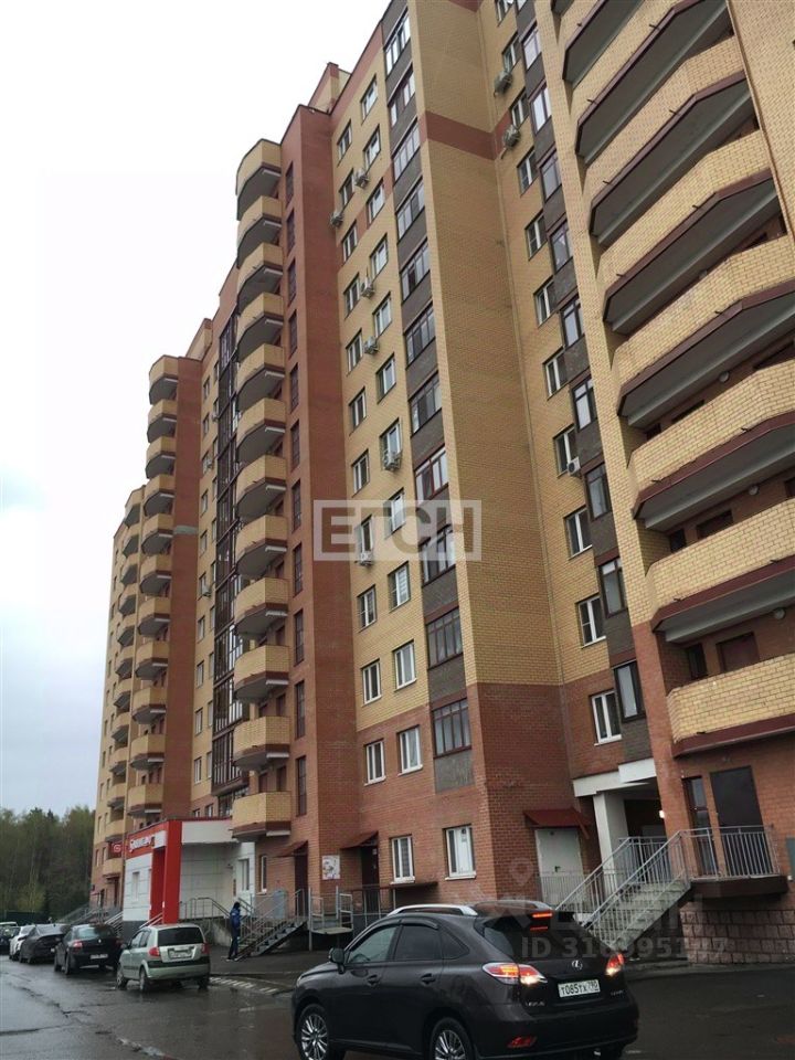 Продажа 3-комн квартиры на вторичном рынке д. Щемилово, улица Орлова, 26