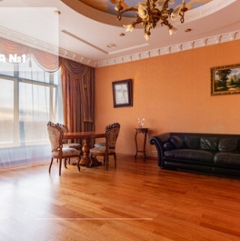 Продажа 3-комн квартиры на вторичном рынке Песочная наб,  д. 40