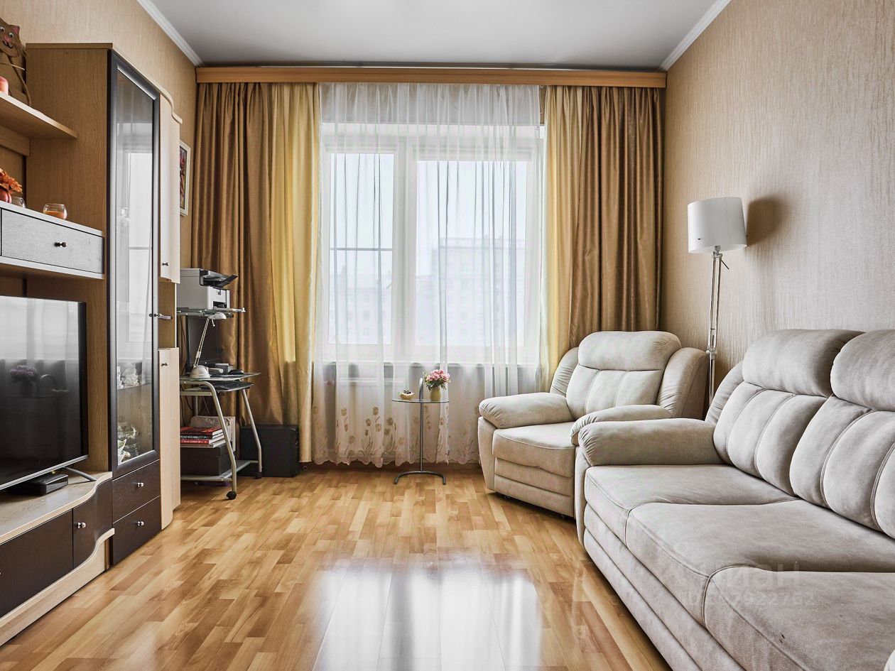 Продажа 1-комн квартиры на вторичном рынке Свеаборгская улица, 12