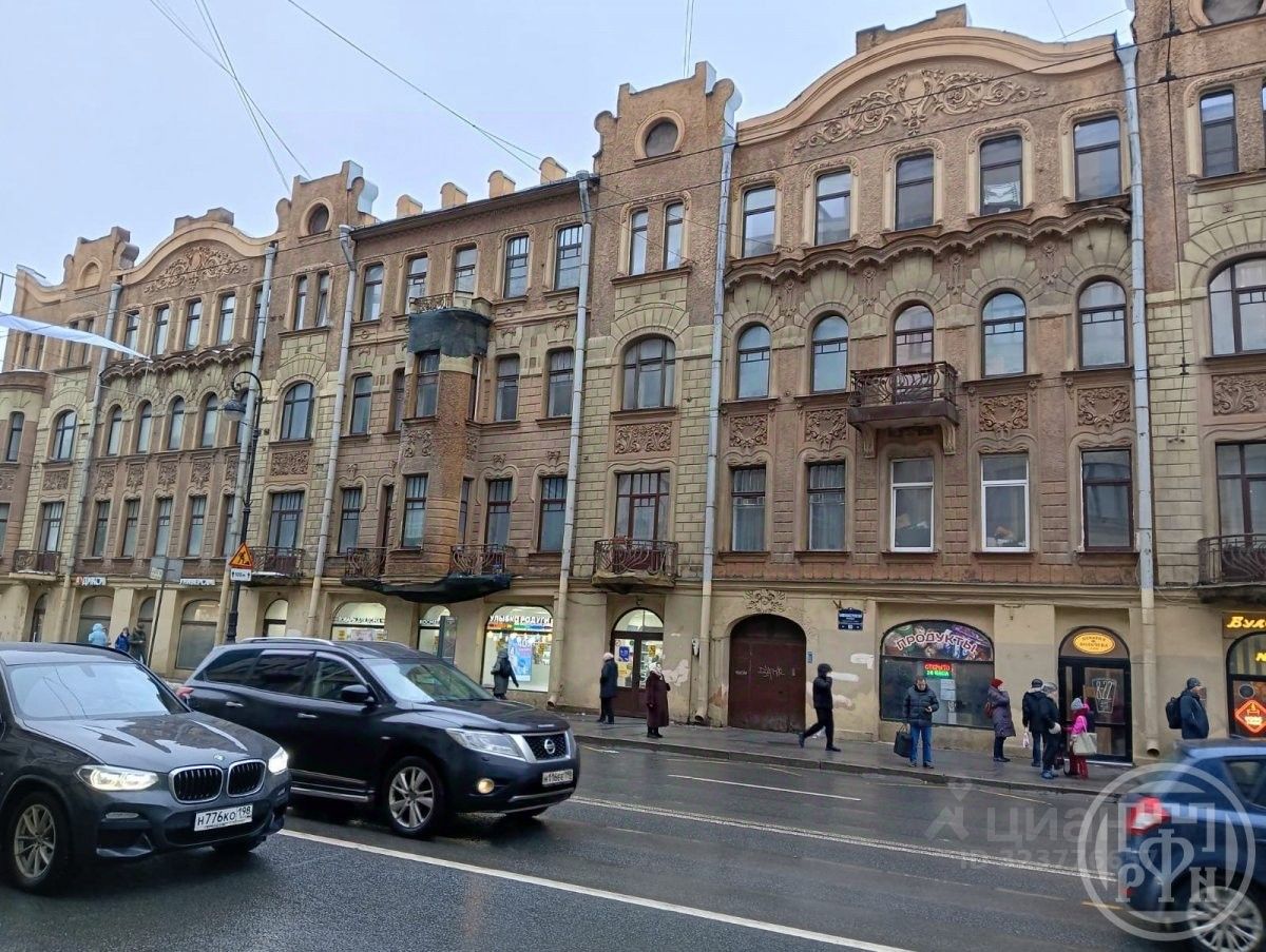 Продажа 5-комн квартиры на вторичном рынке Каменноостровский проспект, 50