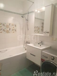 Продажа 2-комн квартиры на вторичном рынке улица Бадаева,  д. 14 к1