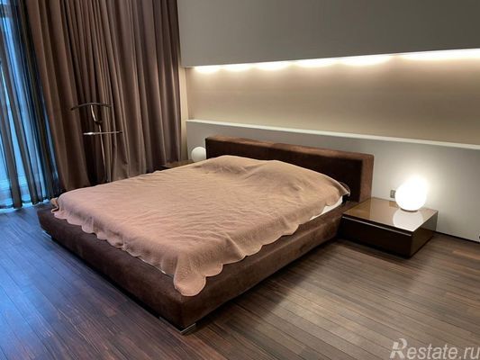 Продажа 5-комн квартиры на вторичном рынке Бутиковский пер,  д. 5