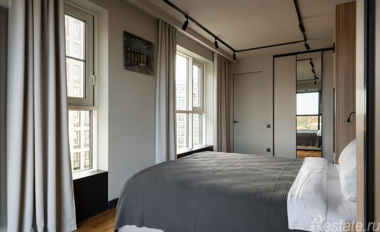 Продажа 2-комн квартиры на вторичном рынке Лиговский пр-кт,  д. 232 с1