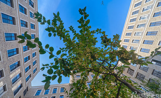 Продажа 4-комн квартиры на вторичном рынке Шлюзовая наб,  д. 2А