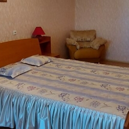 Аренда 3-комн квартиры на вторичном рынке ул Ярослава Гашека,  д. 24,  к. 1