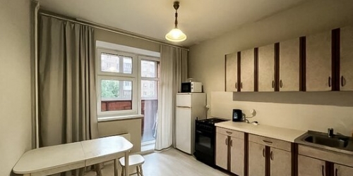 3-комн квартира Красносельский 4-й пер,  д. 5