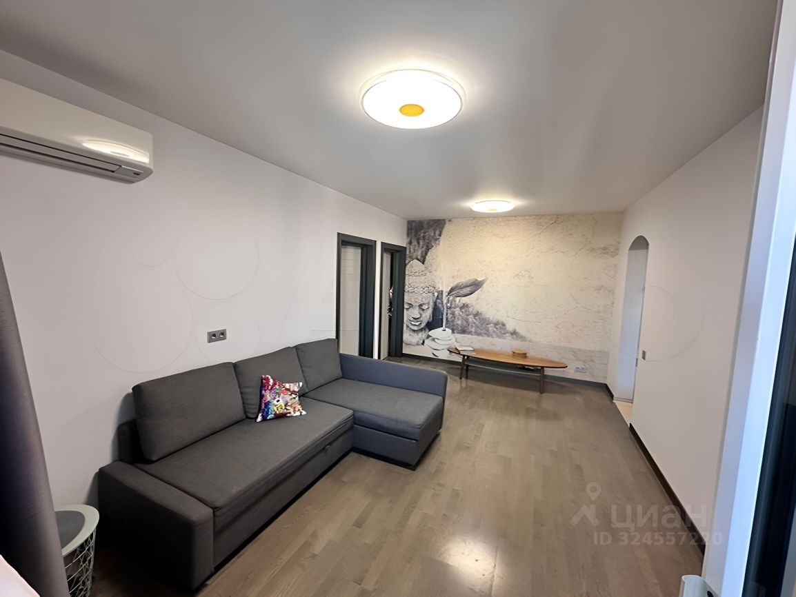 Аренда 3-комн квартиры на вторичном рынке Стандартная улица, 21к1