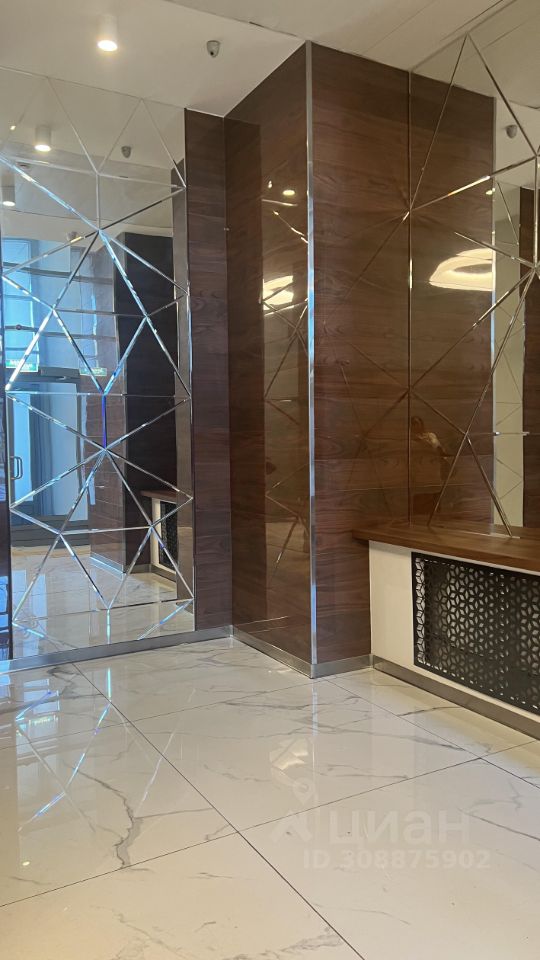 Продажа 1-комн квартиры на вторичном рынке Красногвардейский бульвар, 15С2