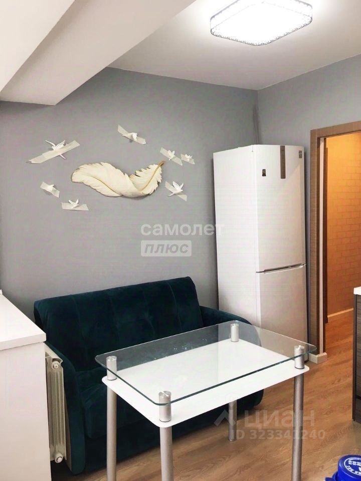 Продажа 1-комн квартиры на вторичном рынке Славянский бульвар, 15