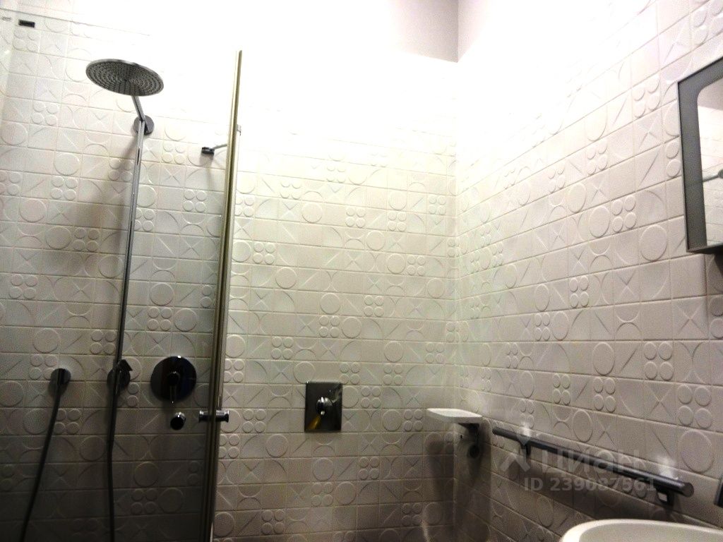 Аренда 4-комн квартиры на вторичном рынке Большая Конюшенная улица, 2