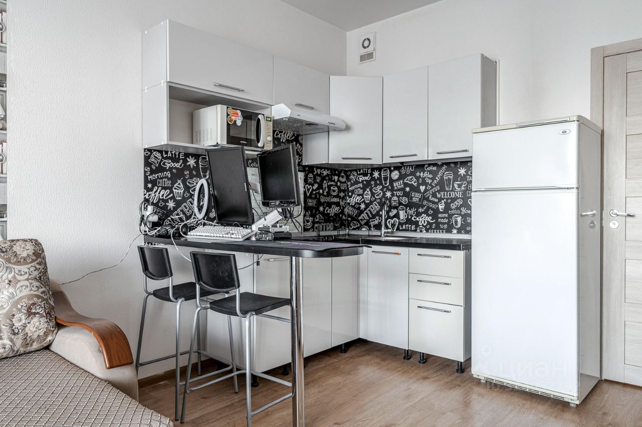 Продажа студии Кондратьевский проспект, 68к4