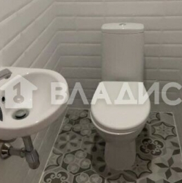 Продажа 2-комн квартиры на вторичном рынке Рождественская ул,  д. 6