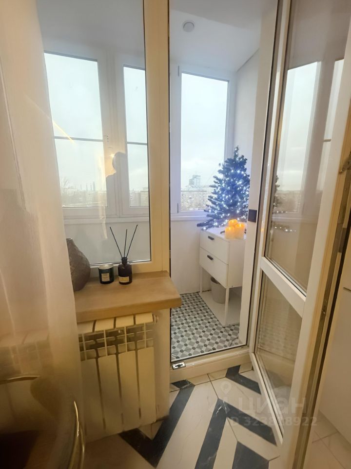 Продажа 2-комн квартиры на вторичном рынке улица Сайкина, 4