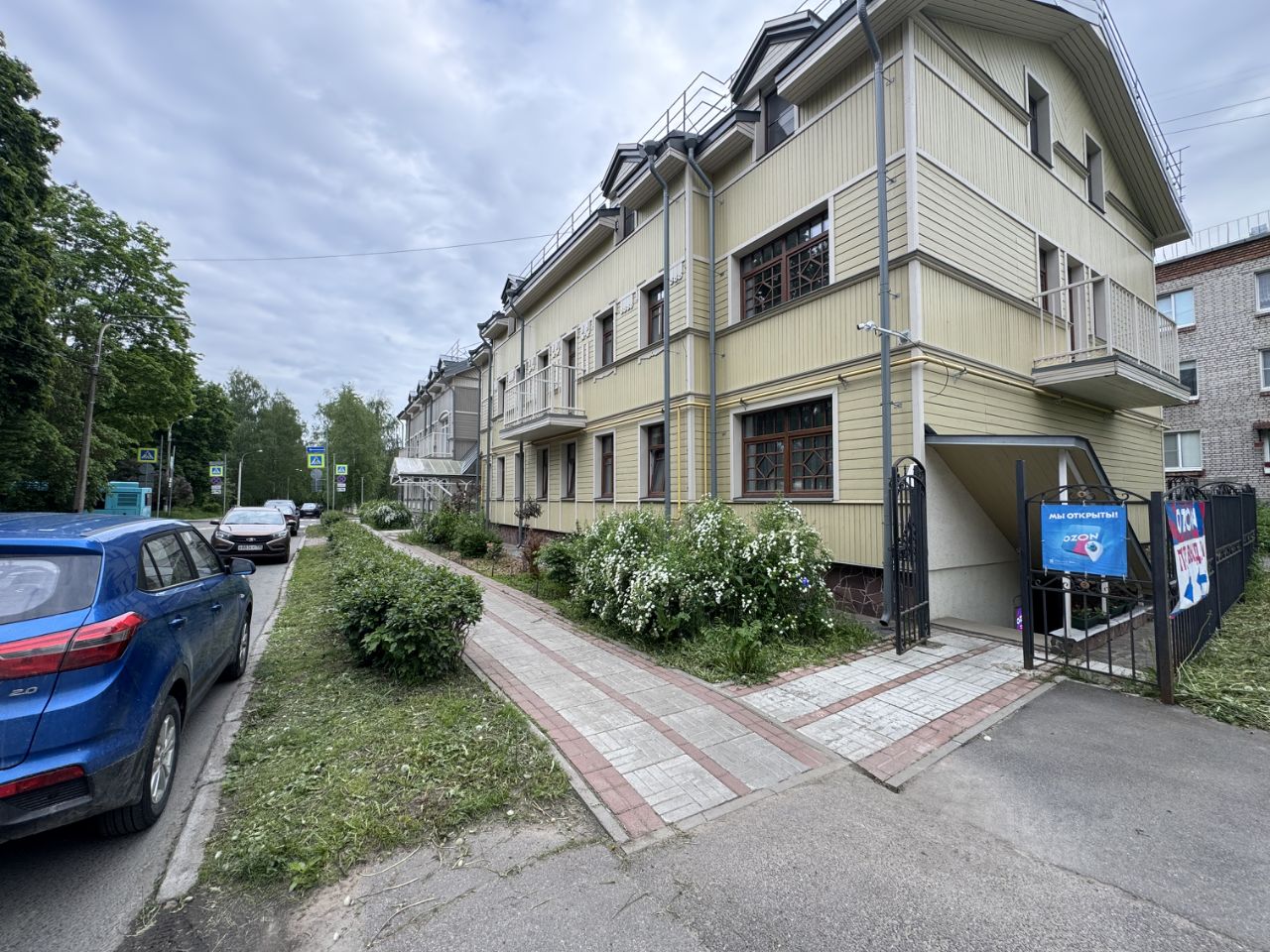 Продажа 2-комн квартиры на вторичном рынке Павловск, Песчаный переулок, 9