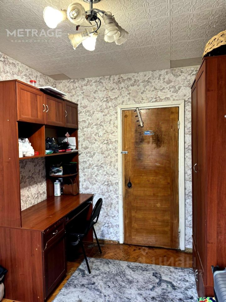 Продажа 2-комн квартиры на вторичном рынке Профсоюзная улица, 130К2