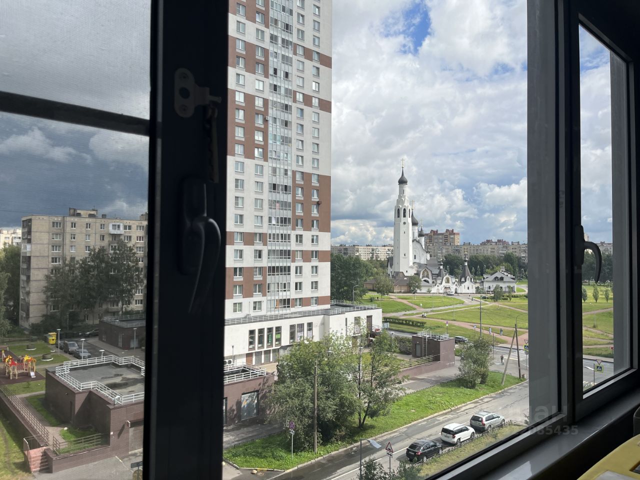 Продажа 2-комн квартиры на вторичном рынке улица Белышева, 5/6