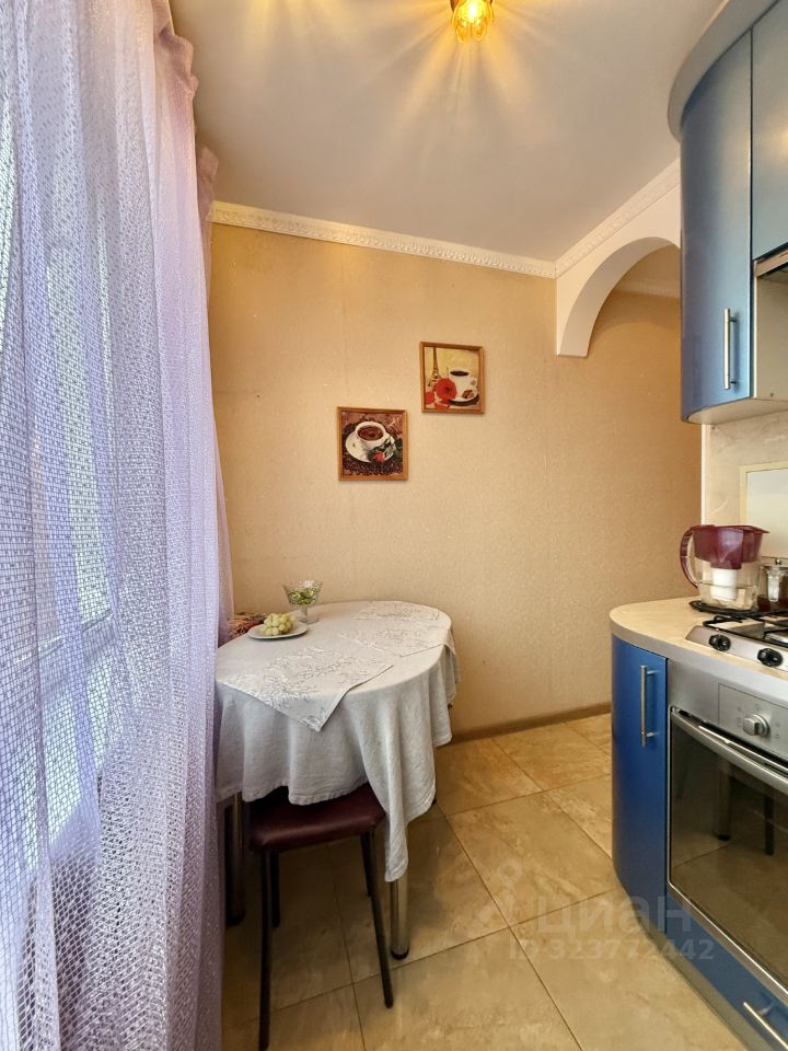 Продажа 1-комн квартиры на вторичном рынке Колпино г, Ленина пр-кт,  д. 21