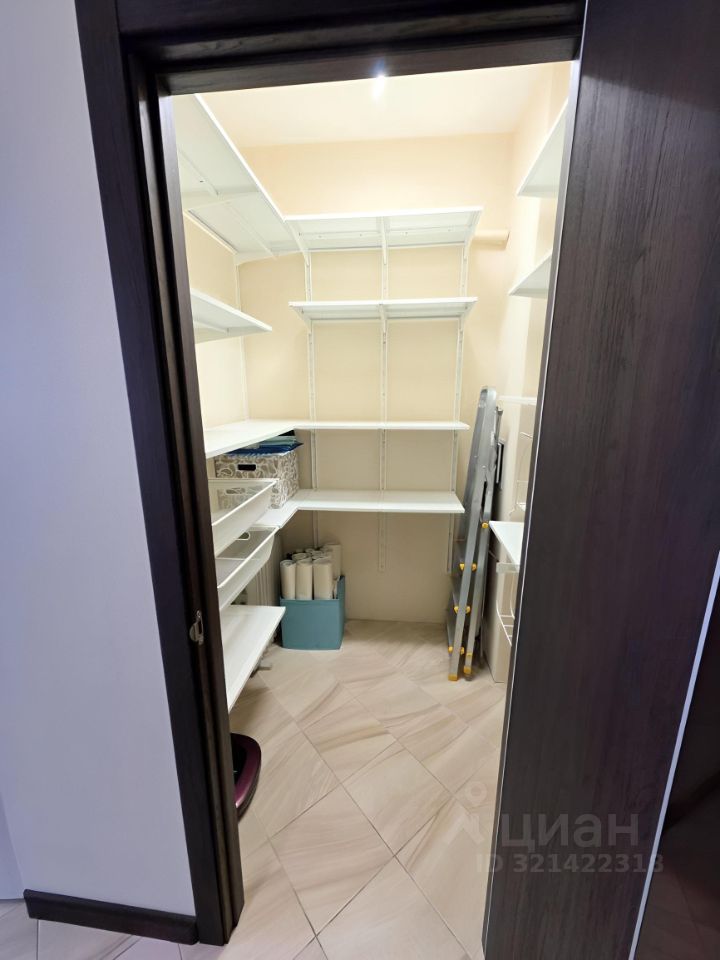 Продажа 2-комн квартиры на вторичном рынке Химки, улица Строителей, 5А