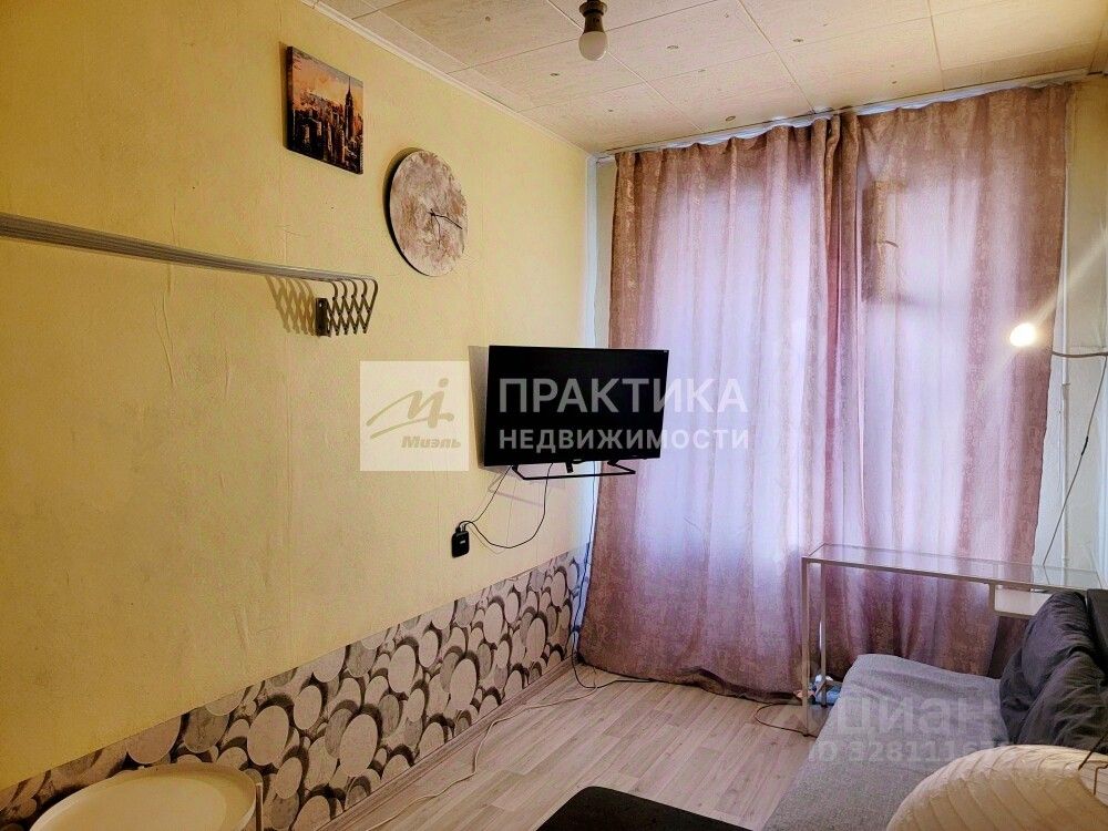 Продажа 2-комн квартиры на вторичном рынке улица Ефремова, 15/22