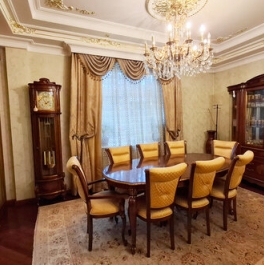 Продажа 3-комн квартиры на вторичном рынке Звенигород, ул Комарова,  д. 17