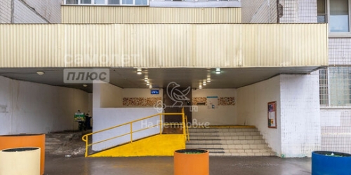 4-комн квартира Миклухо-Маклая ул,  д. 40