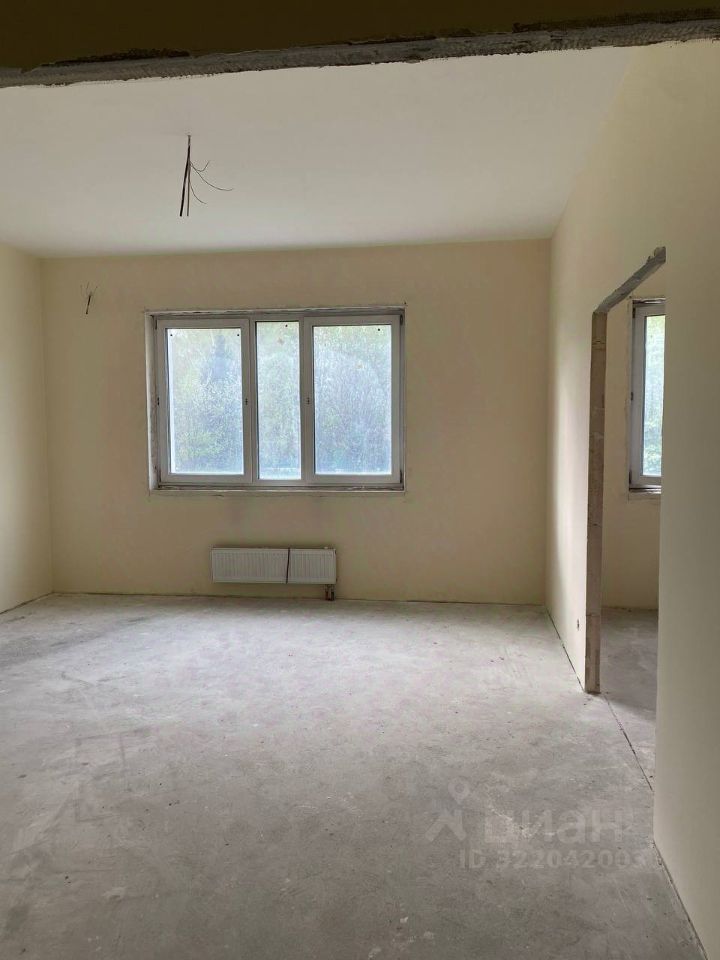 Продажа 4-комн квартиры на вторичном рынке д. Болтино, улица Баздырева, 9