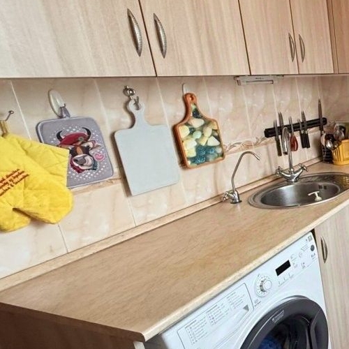 2-комн квартира пос. Первомайское, улица Ленина, 63