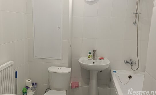 Продажа 2-комн квартиры на вторичном рынке улица Константина Федина,  д. 5