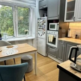 Продажа 2-комн квартиры на вторичном рынке набережная Чёрной речки,  д. 10