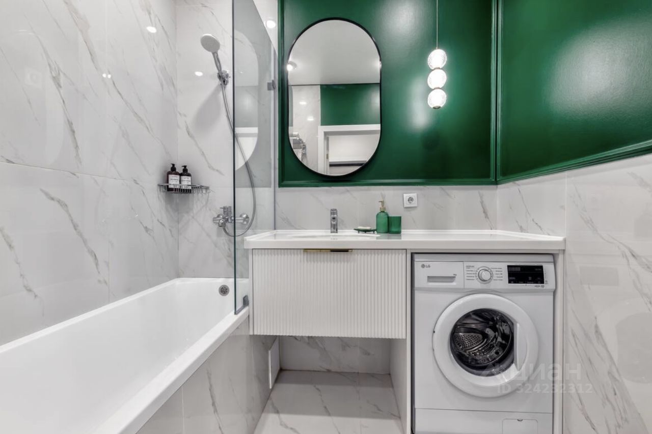 Продажа 2-комн квартиры на вторичном рынке Олимпийский проспект,  д. 12