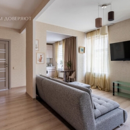 Продажа 3-комн квартиры на вторичном рынке Московский пр-кт