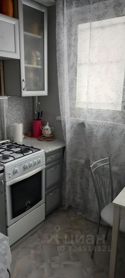 Продажа 3-комн квартиры на вторичном рынке улица Сикейроса, 2