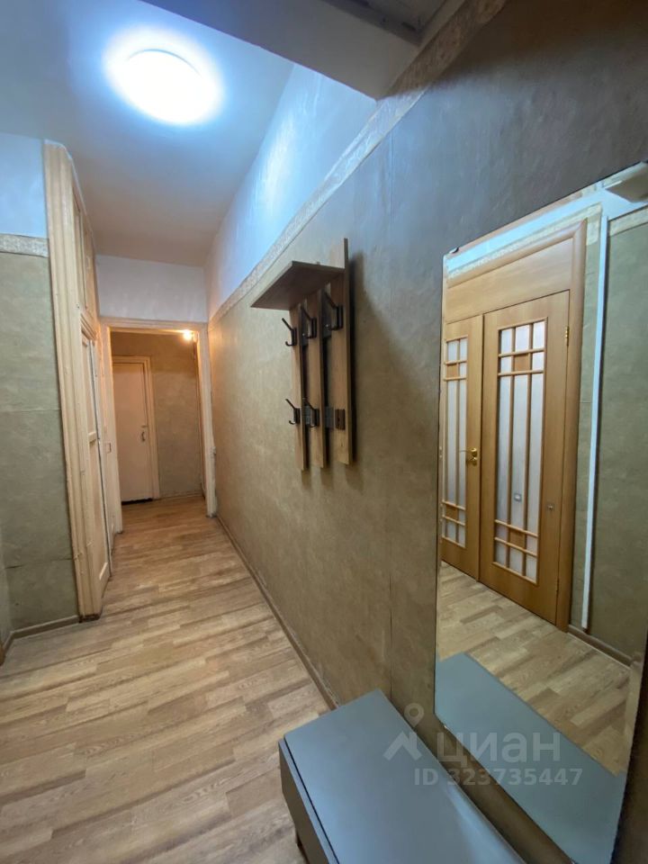 Продажа 2-комн квартиры на вторичном рынке Луховицкая улица, 1/55