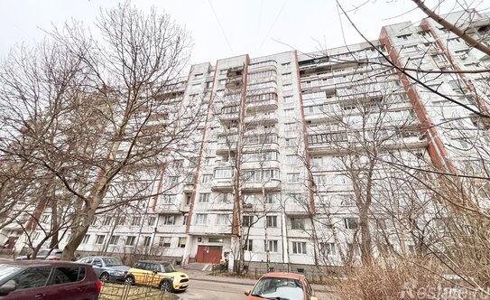 Продажа 1-комн квартиры на вторичном рынке улица Кораблестроителей,  д. 35 к1 литБ