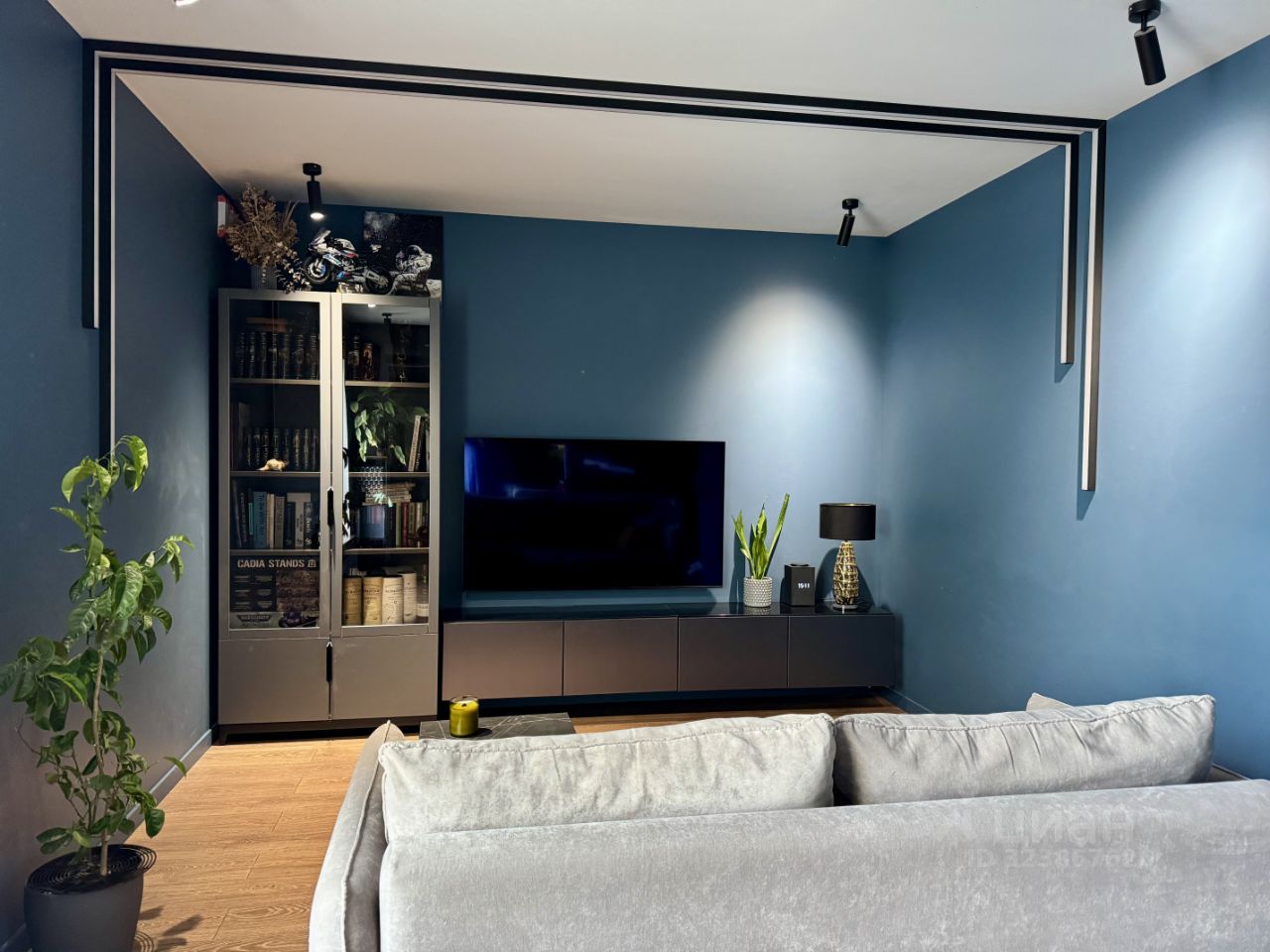 Продажа 2-комн квартиры на вторичном рынке Петергофское шоссе, 72к4