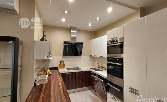 Продажа 3-комн квартиры на вторичном рынке улица Коштоянца,  д. 20 к2