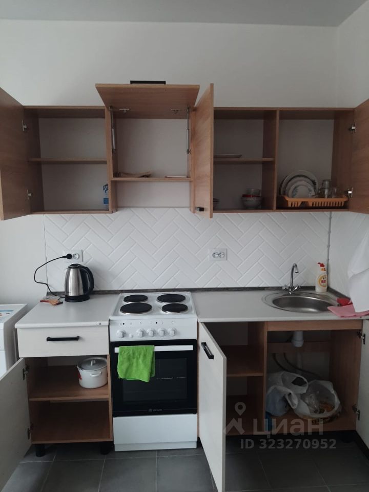 Аренда 3-комн квартиры на вторичном рынке Железнодорожный мкр, Балашиха, проспект Героев, 20