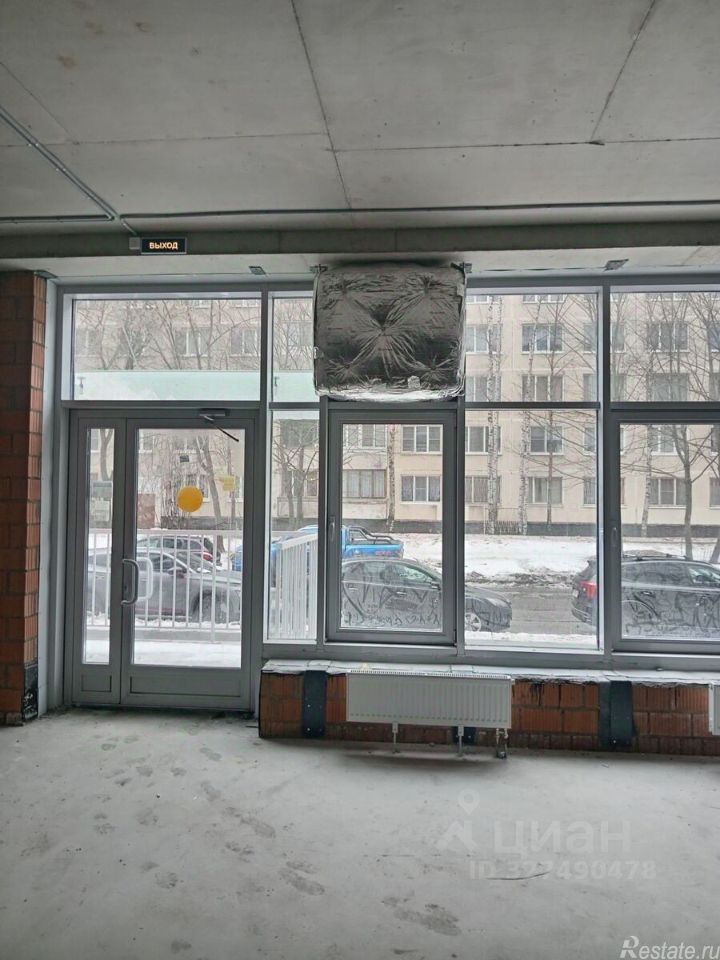 Продажа торгового помещения ул Кустодиева,  д. 7,  к. 2
